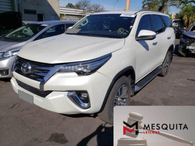 TOYOTA HILUX SW4 20/20