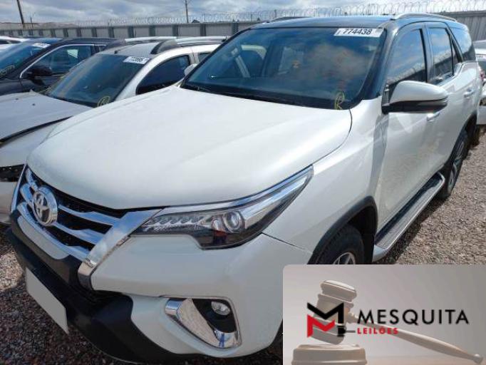 TOYOTA HILUX SW4 18/19 