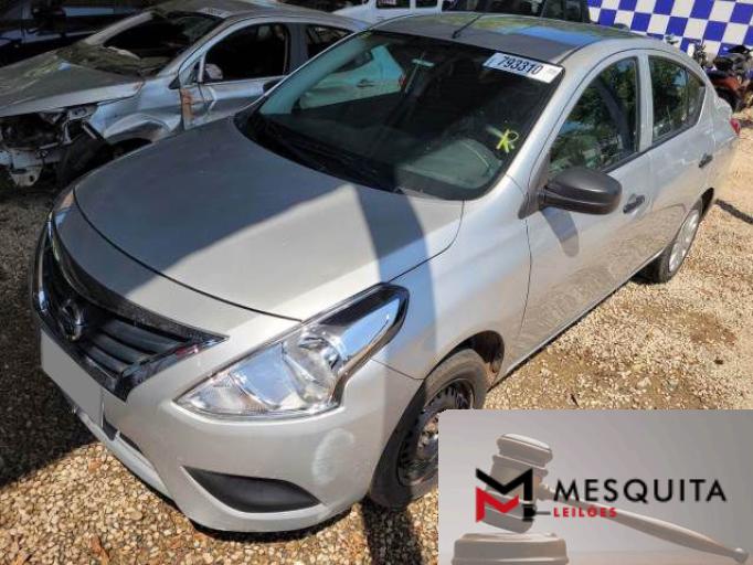 NISSAN VERSA 21/21 