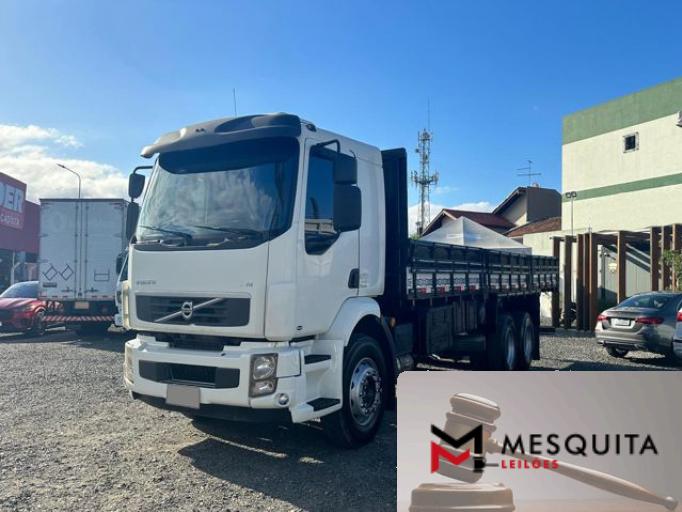 VOLVO VM-270 12/12