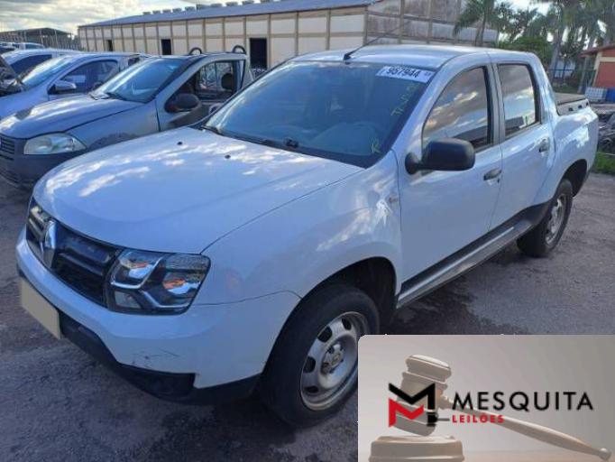RENAULT DUSTER OROCH 18/18