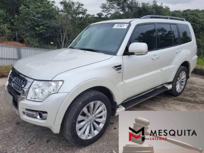 MITSUBISHI PAJERO FULL 18/19