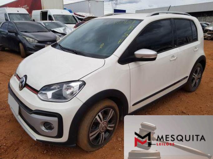 VOLKSWAGEN UP CROSS 19/19