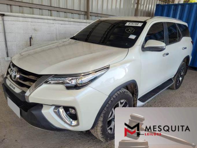 TOYOTA HILUX SW4 19/20