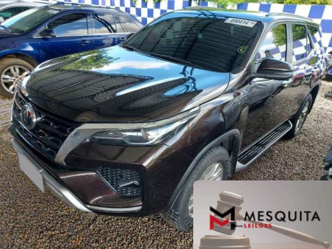 TOYOTA HILUX SW4 21/21