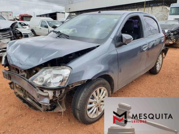 TOYOTA ETIOS 15/15